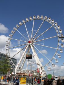 hafencity-hamburg-riesenrad
