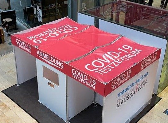 Kostenlose Corona-Test- und -Impf-Station in der Hamburger Europa Passage