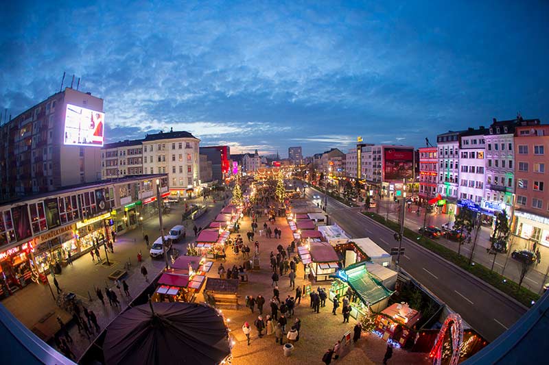 Blick von oben: SANTA PAULI Hamburgs geilster Weihnachtsmarkt