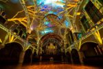 Genesis: immersive Lichtshow in der Kulturkirche Altona