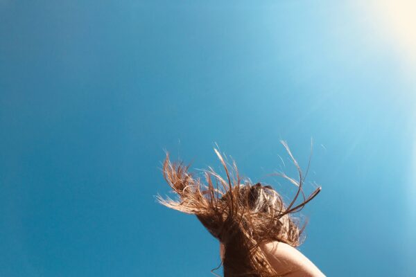 Haarpflege im Sommer - gewappnet für Wind und Wetter