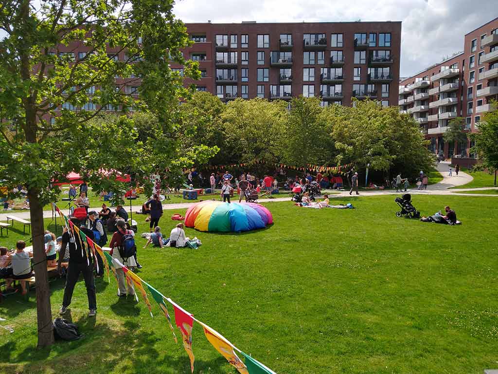 Kinderspaß im Lohsepark am Sonntag am Wochenende in Hamburg.