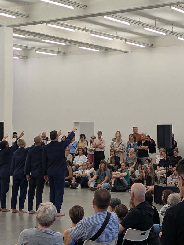 NAVY BLUE im Kunstverein