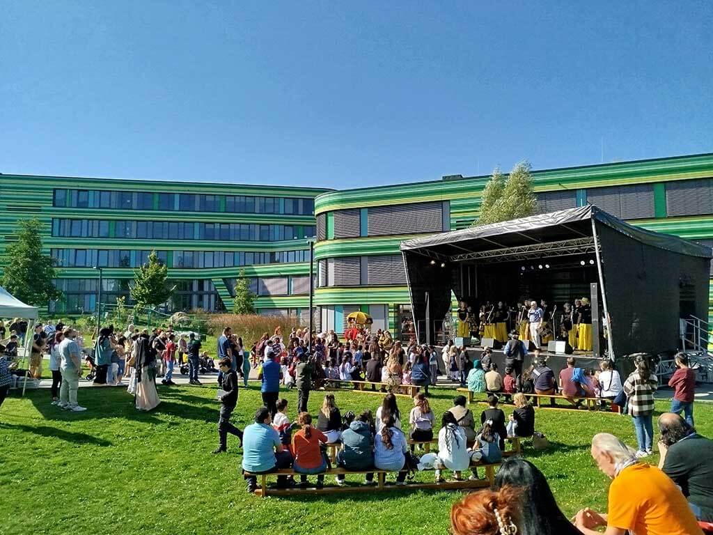 Die Bühne des Stadtteilfest Steilshoop