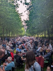 Ronan-Keating-Konzert auf dem Grünstreifen an der Freilichtbühne im Hamburger Stadtpark 2025