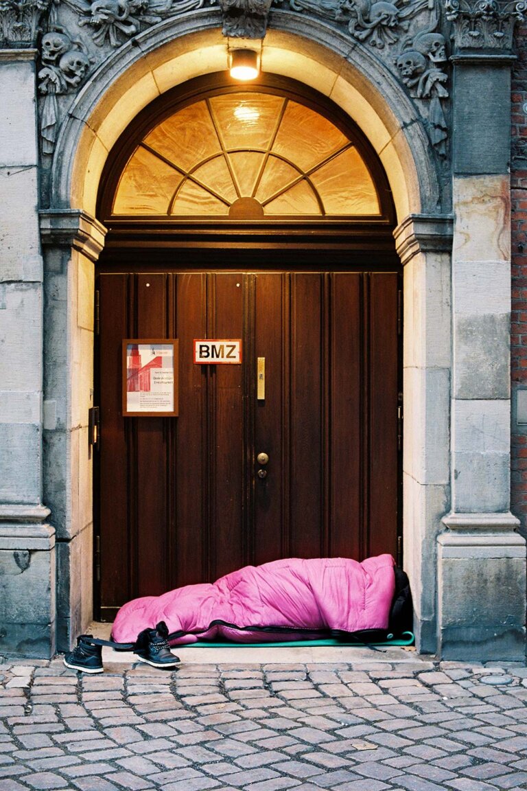 Schlafquartier – Ausstellung über Obdachlosigkeit