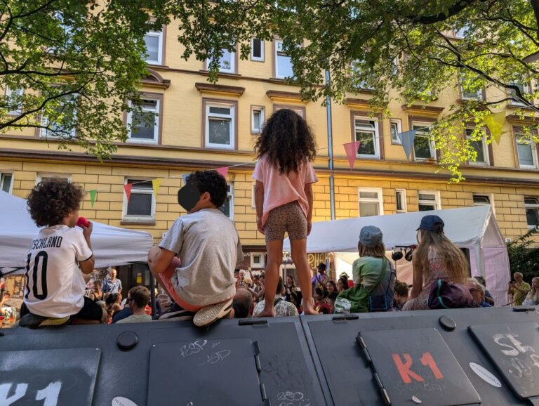 Straßenfest zum Weltflüchtlingstag in der Heinrich-Barth-Straße